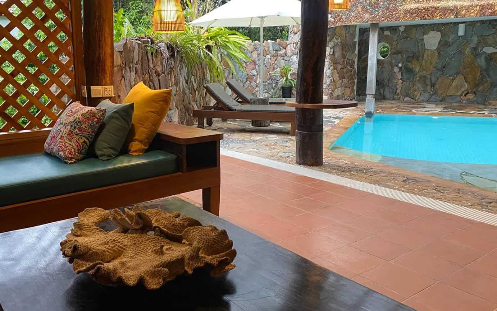 Private Pool Villa with Pool Table 3