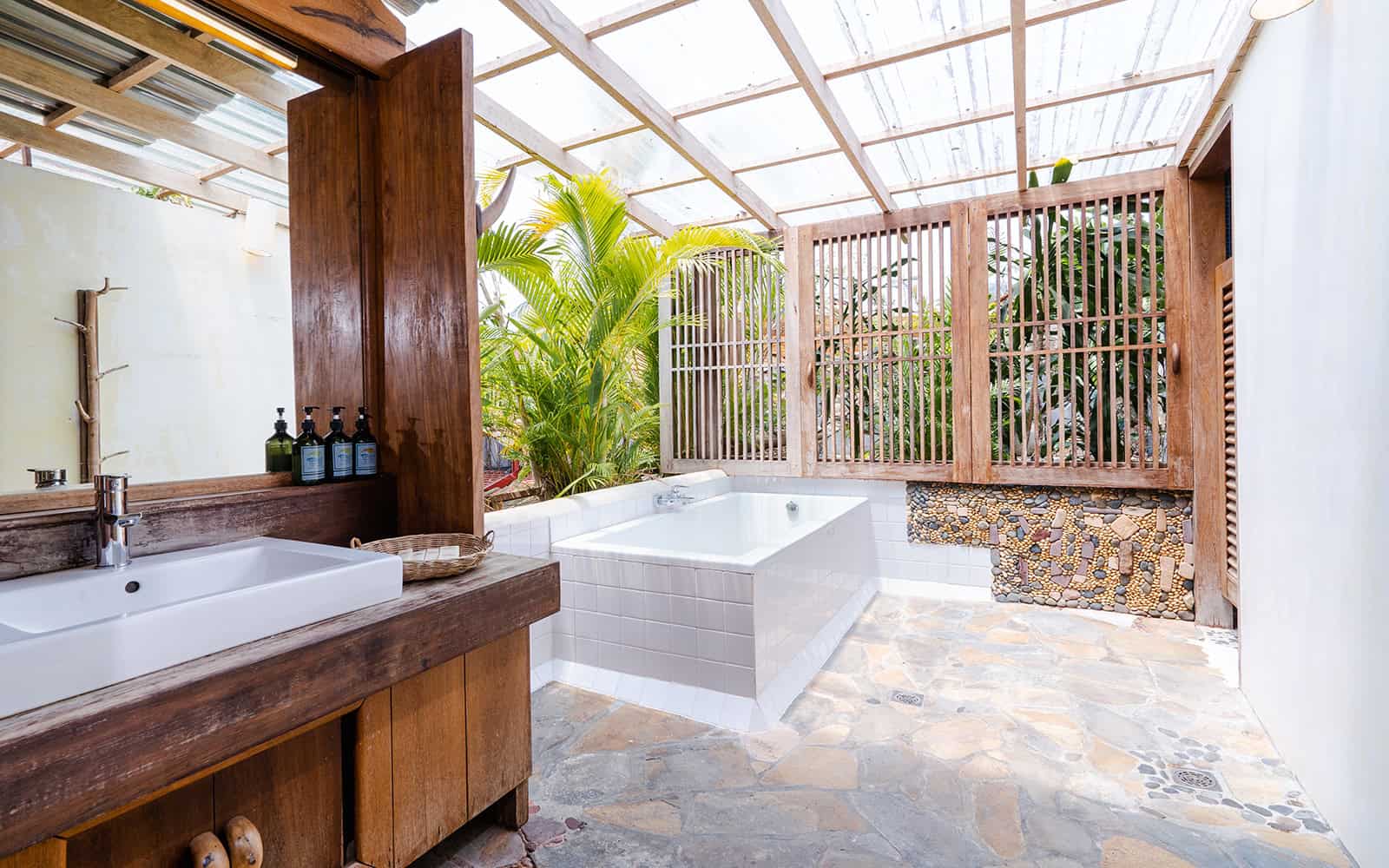 Bungalow Suite Deluxe 2