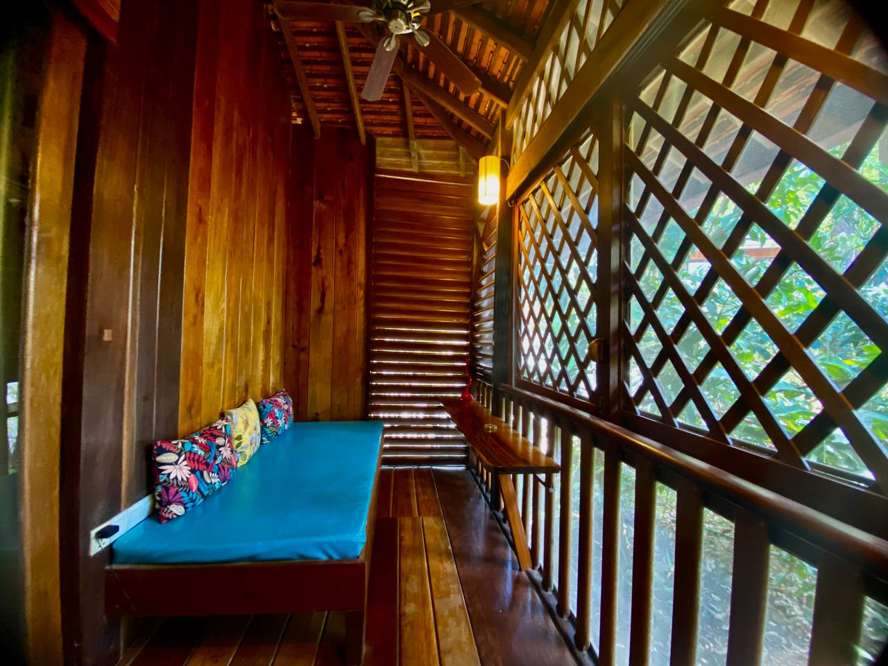 Rosewood Room 1