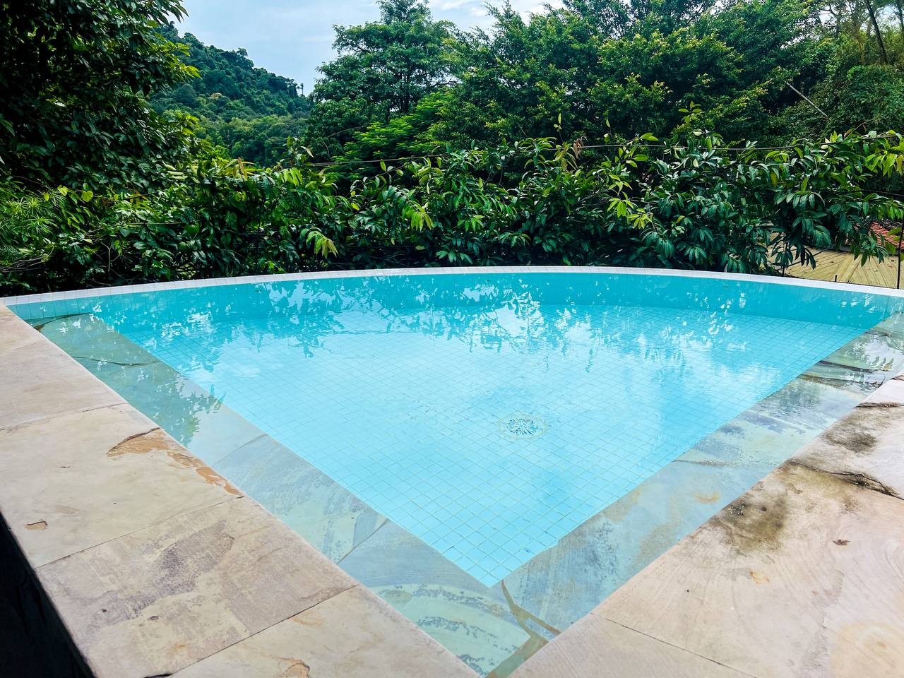 Jacuzzi Villa Bed & Breakfast 25